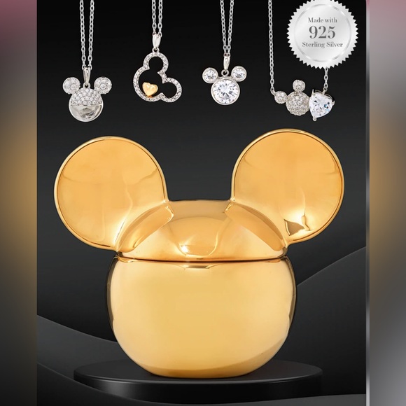 RARE Disney Mickey Mouse Charmed Aroma Candle with Mickey Mouse Necklace Insi… - Picture 2 of 3